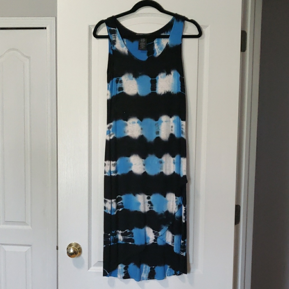 Very comfortable dress, great for the beach!